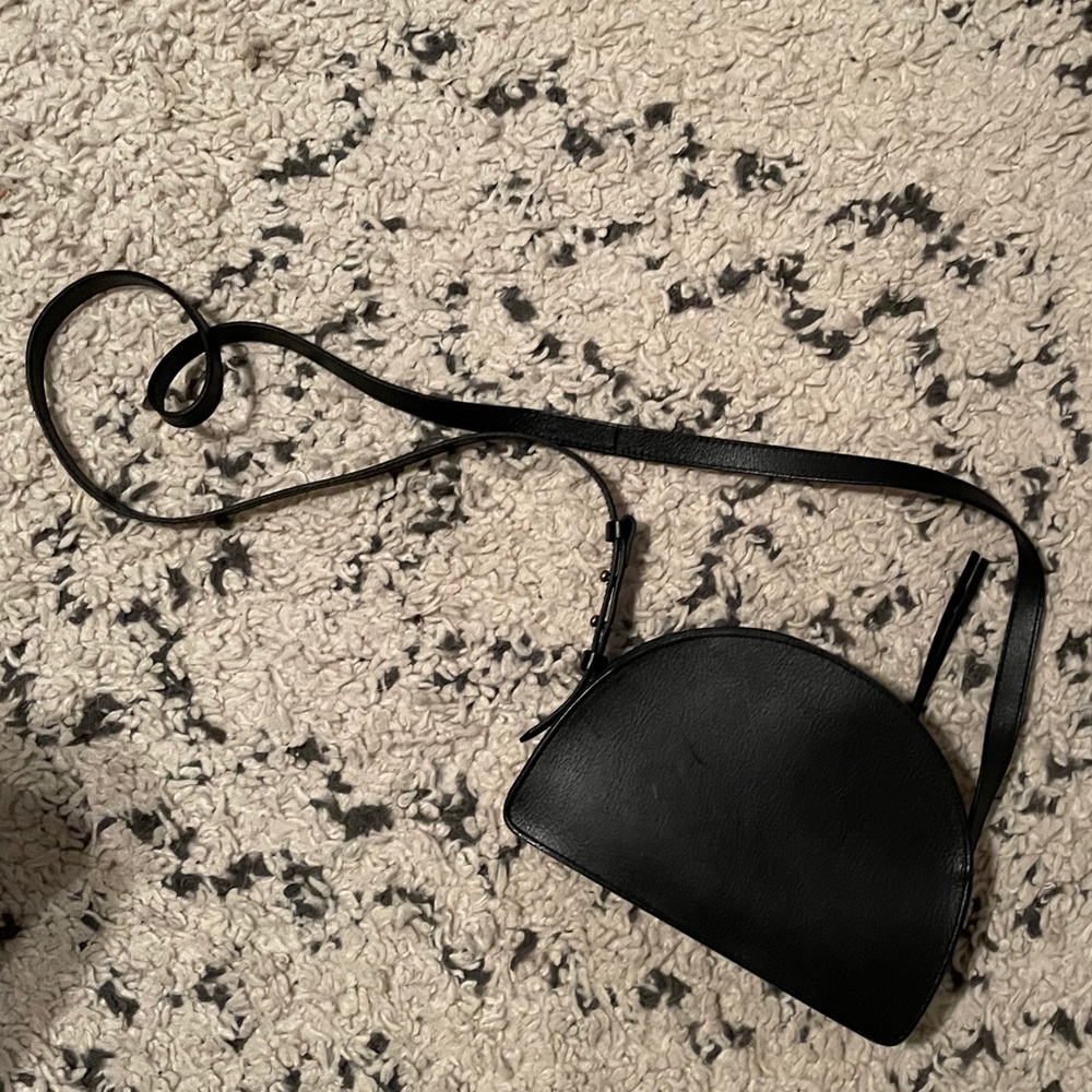 Madewell half moon crossbody - Picture 1 of 4